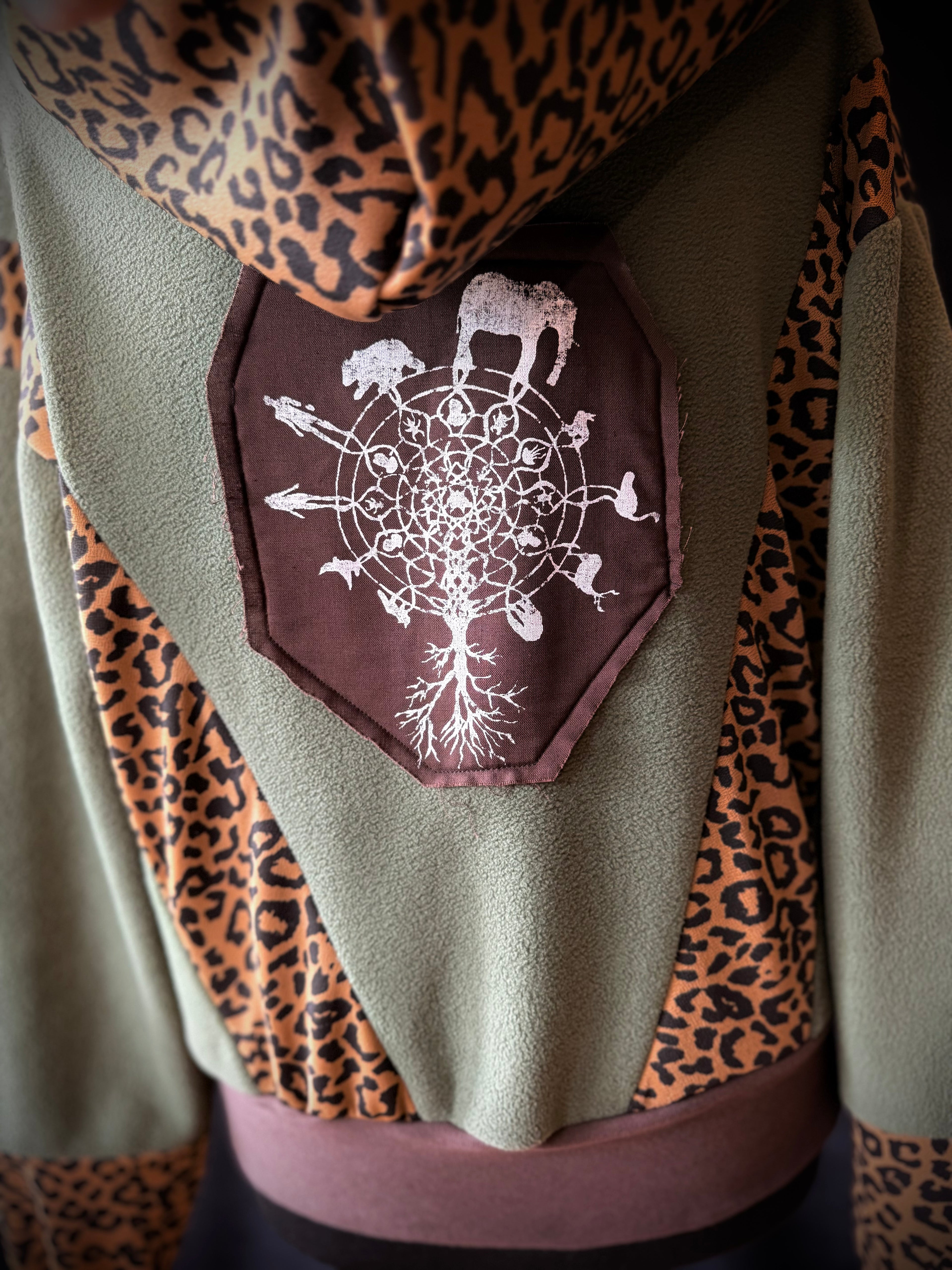 Earth Hoodie Fleece Olive