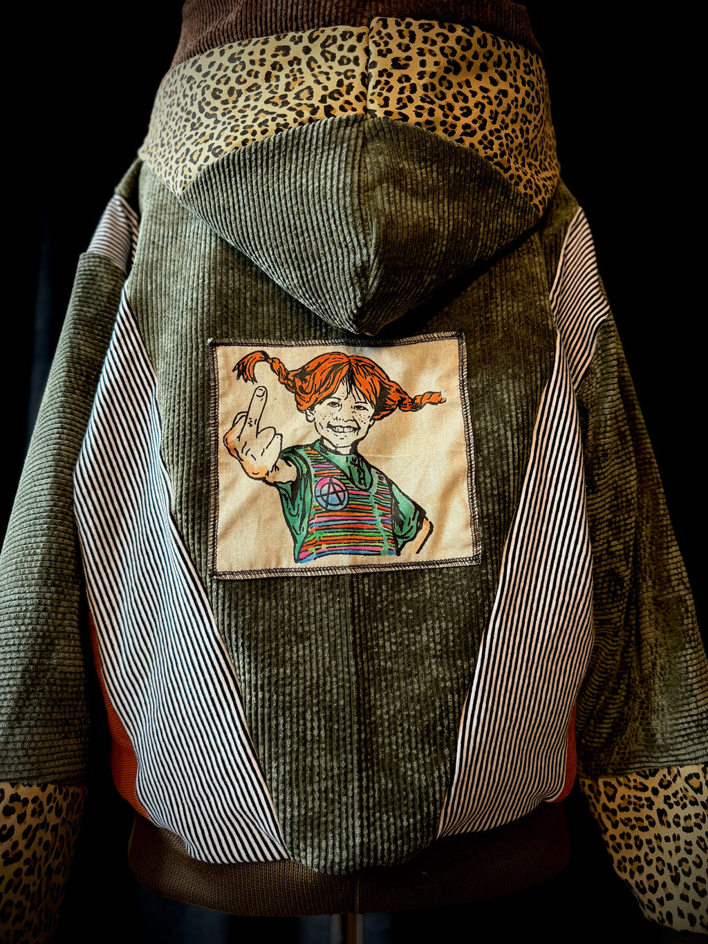 Punky Lotta Jacket mit/ohne Mittelfinger MTO