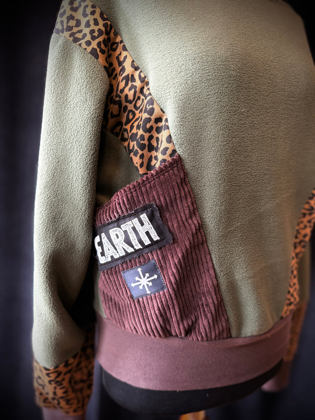 Earth Hoodie Fleece Olive