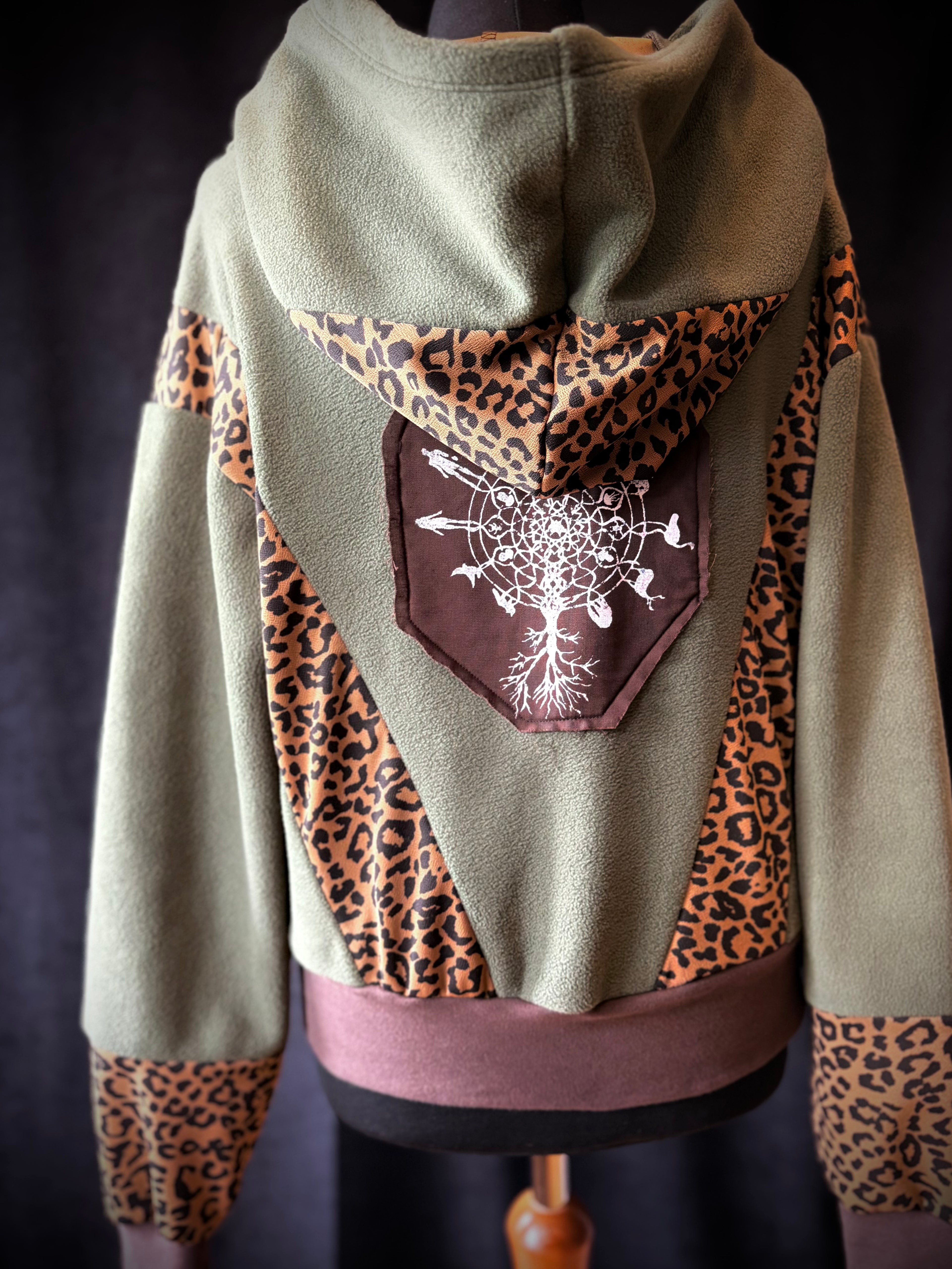 Earth Hoodie Fleece Olive
