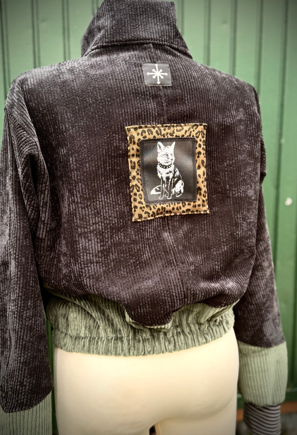 MTO- Sommer Leo crop Cord Jacke * black* choose your patch