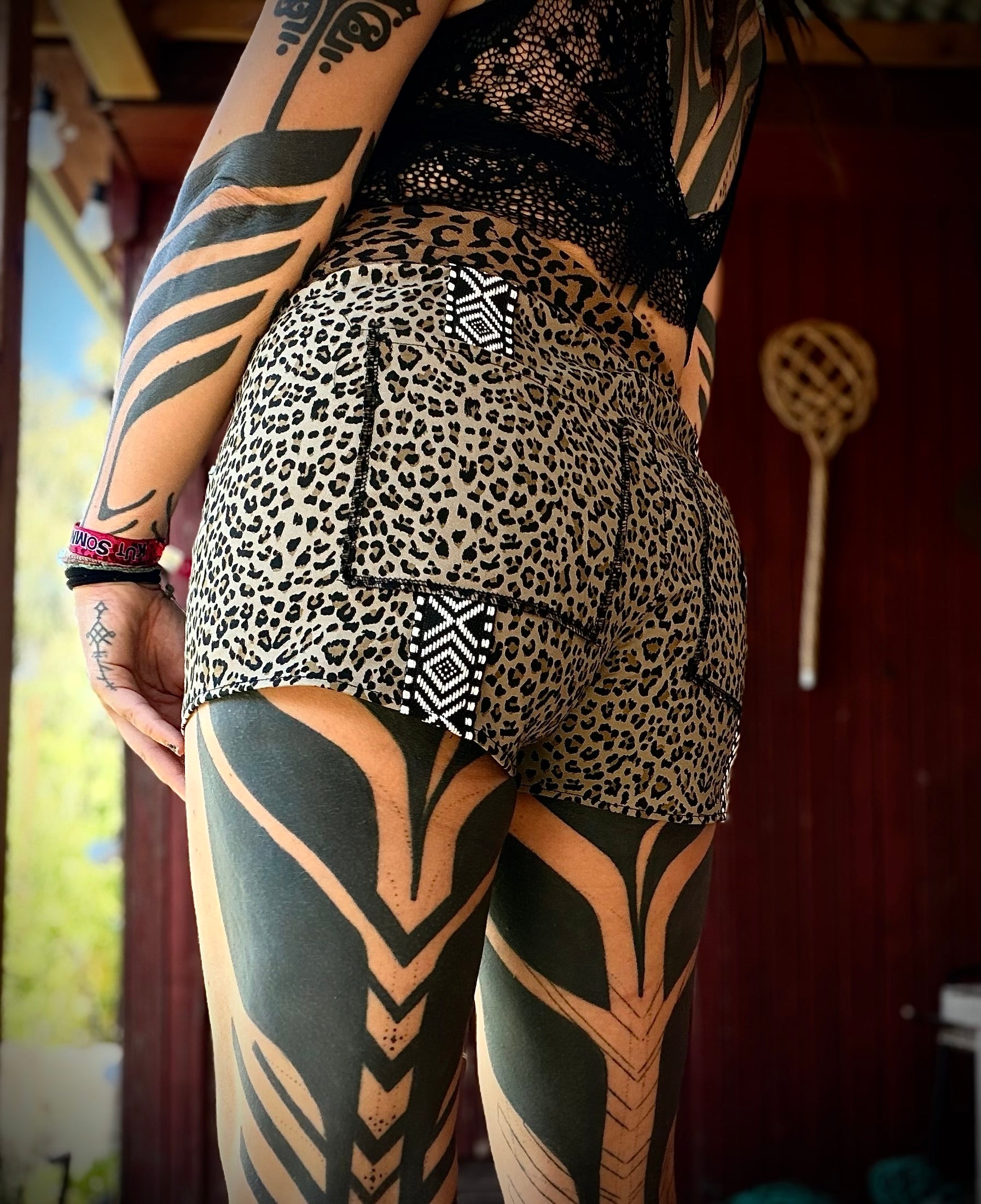 Leo Hot pants
