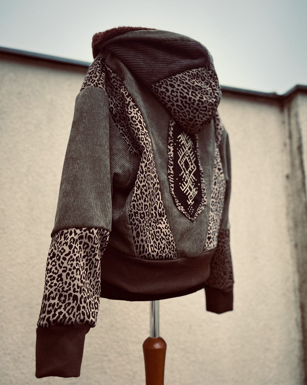 Oliv Oversize Jacke Leo Cord