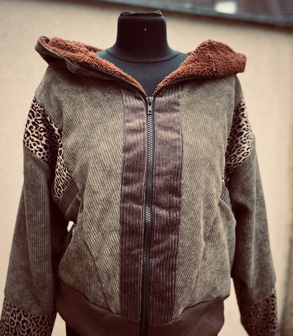 Oliv Oversize Jacke Leo Cord