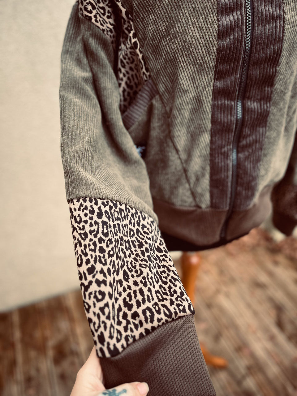 Oliv Oversize Jacke Leo Cord