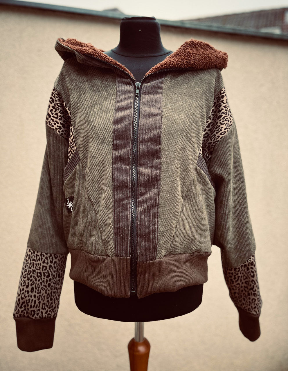 Oliv Oversize Jacke Leo Cord