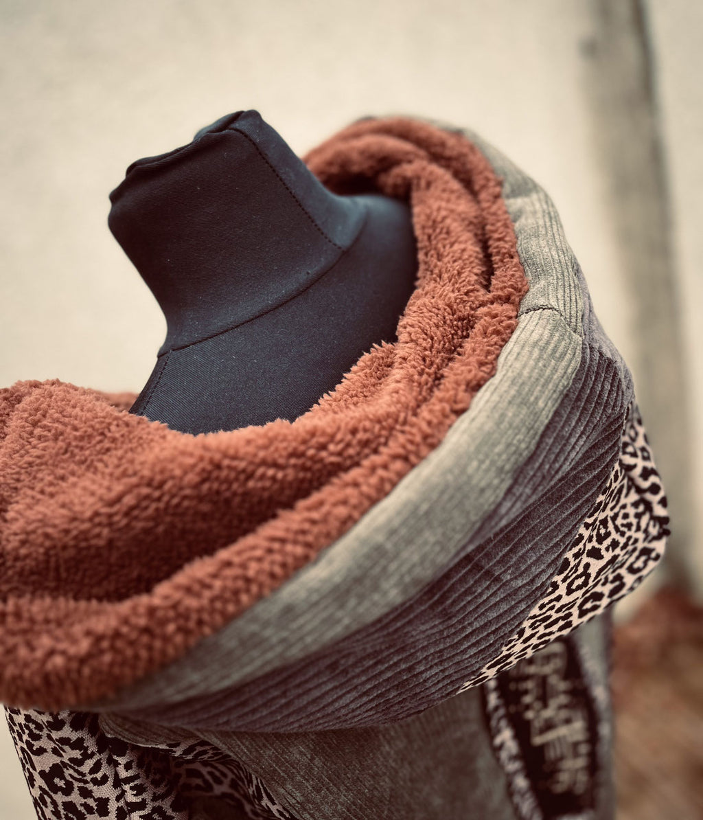 Oliv Oversize Jacke Leo Cord
