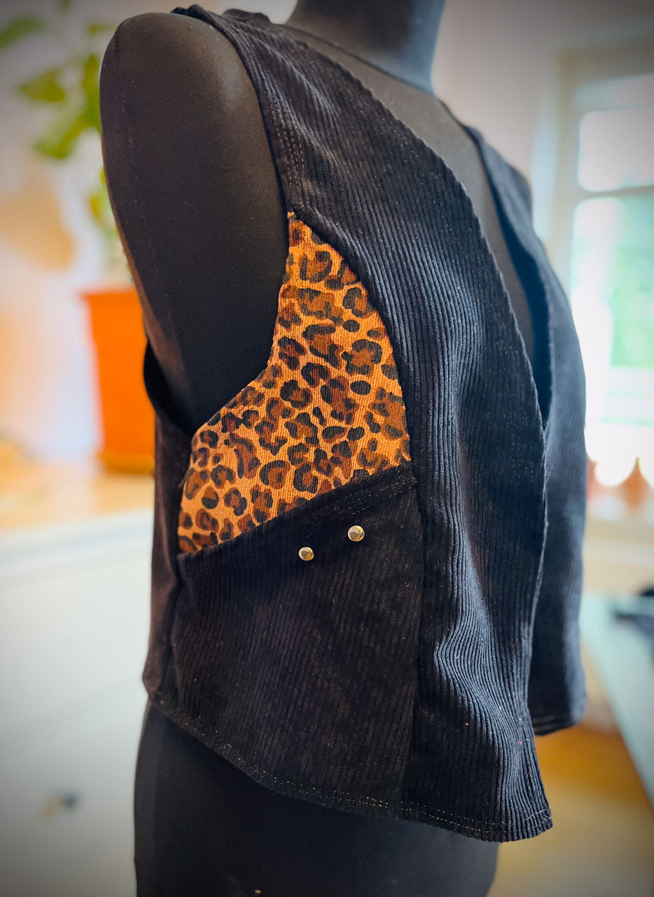 Sommerveste Schwarz Cord Leo Seitenteile